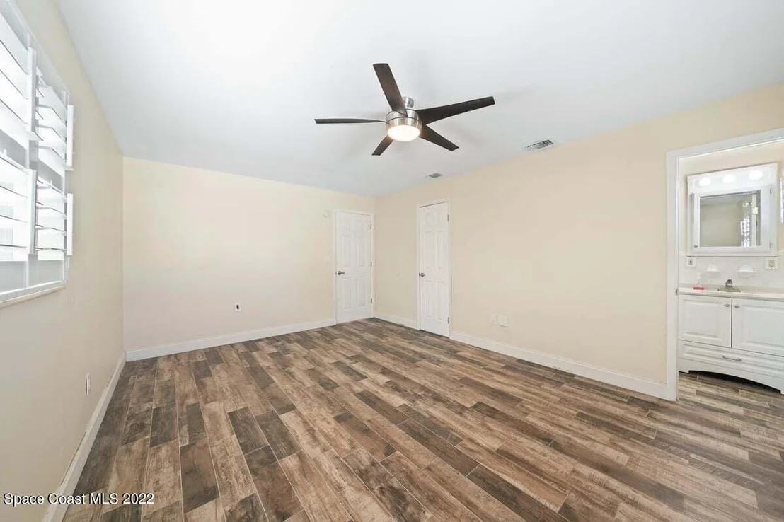 Photo of 3245 Argyle Road