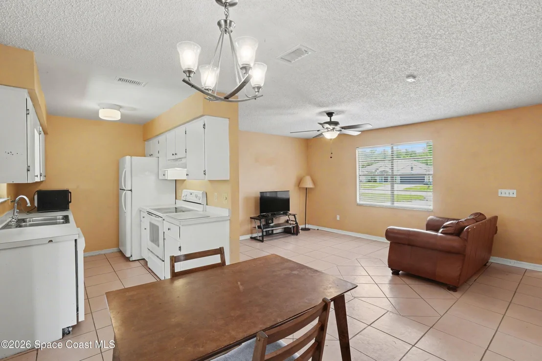 Photo of 3815 Jupiter Boulevard SE