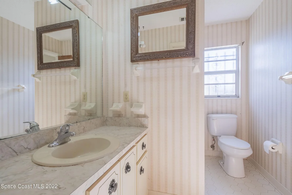 Photo of 936 Clayton Drive