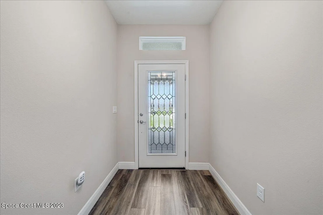 Photo of 8471 Laguna Circle