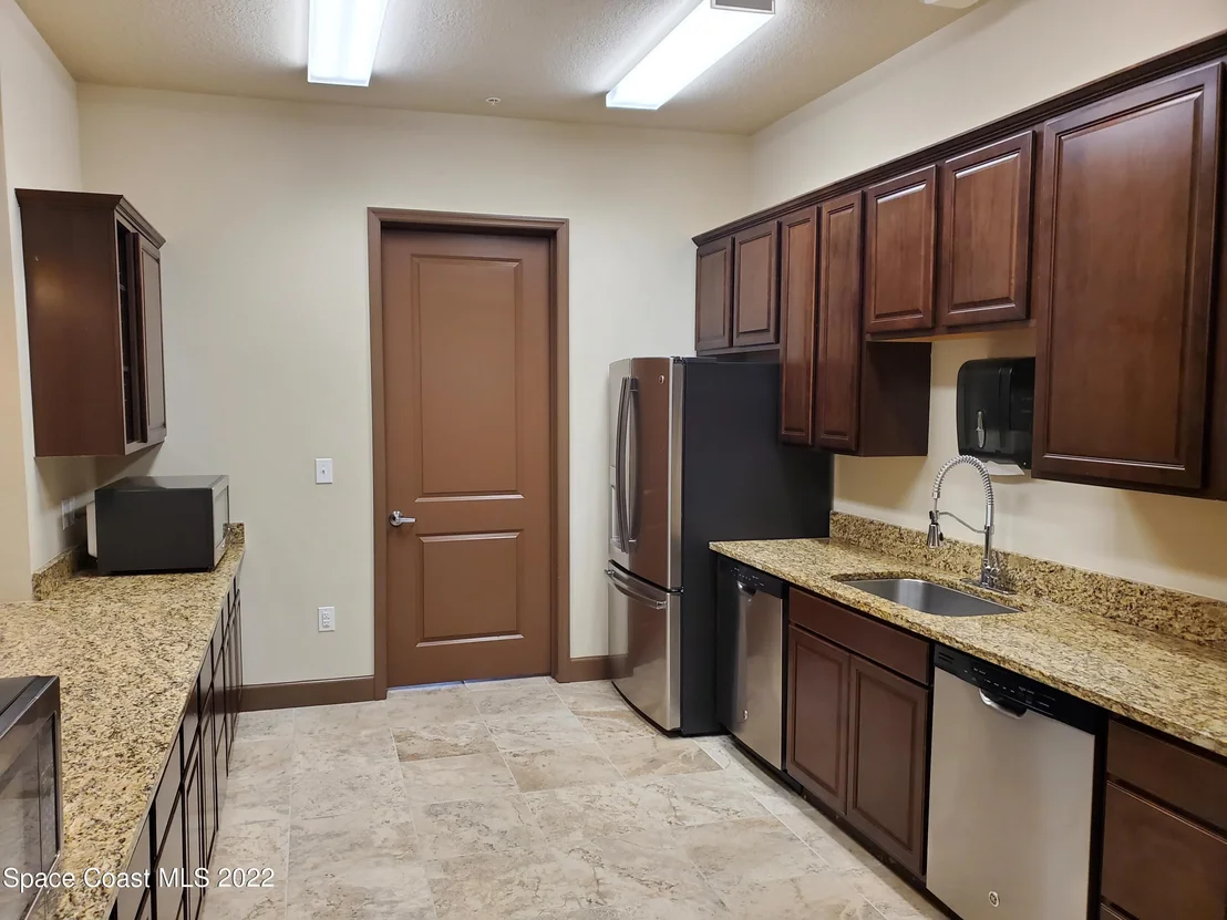 Photo of 800 Fiddleleaf Circle