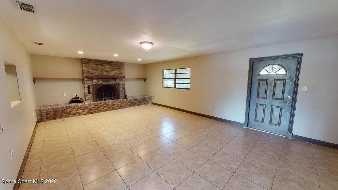 Photo of 272 E Haven Drive