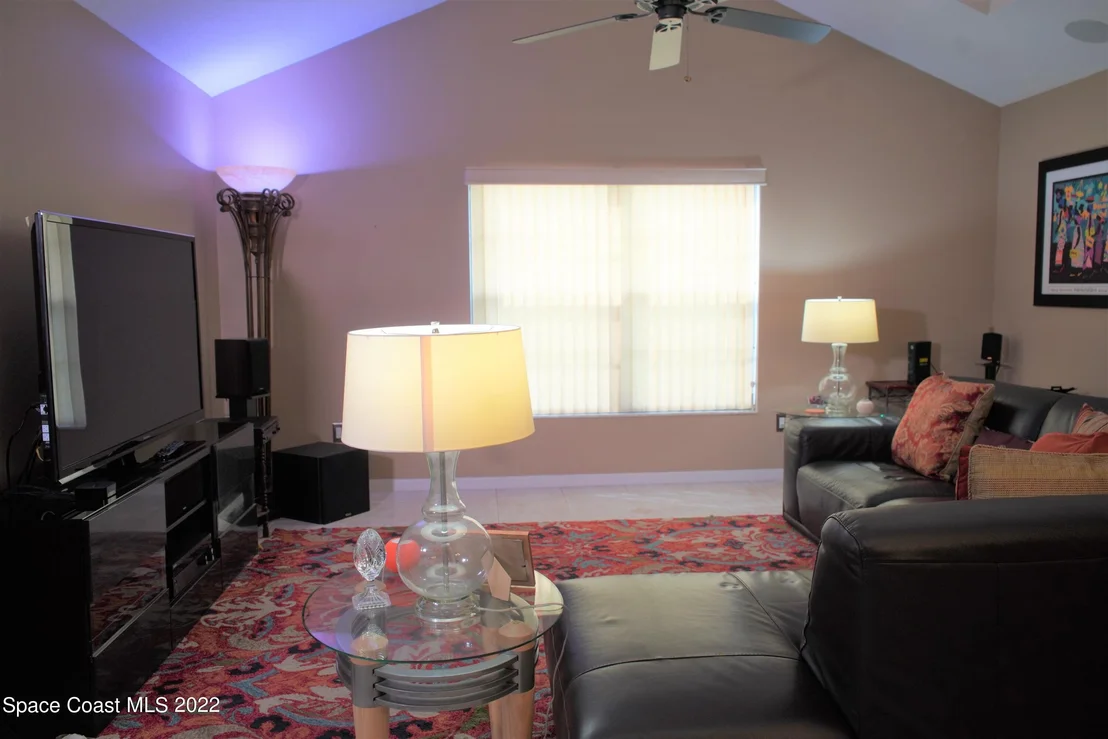 Photo of 854 Ridge Lake Drive