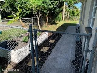 Photo of 1298 Hollywood Drive