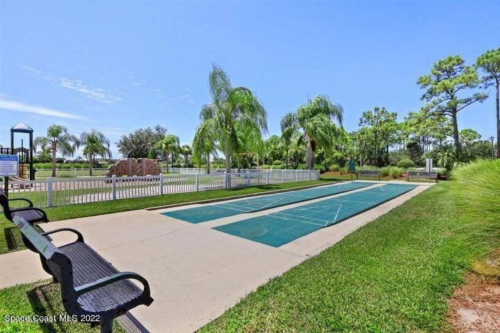 Photo of 2112 Windbrook Drive SE