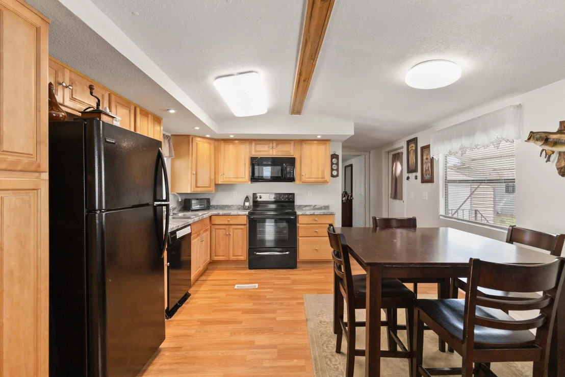Photo of 2547 Chatham NE