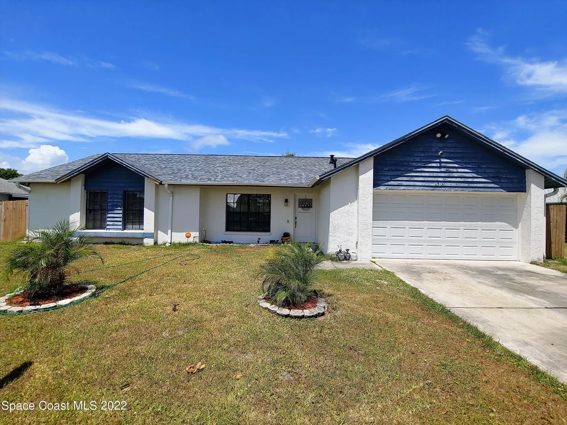 Photo of 2570 Nobility Avenue
