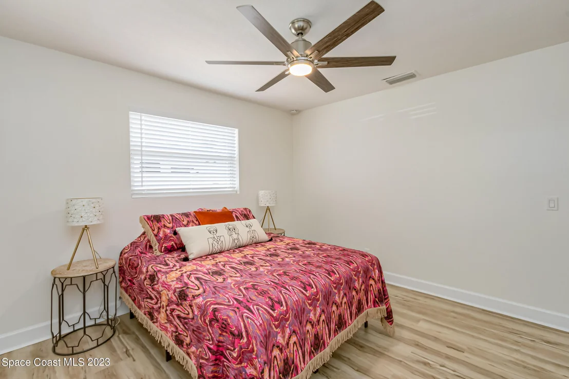 Photo of 842 Ixora Drive