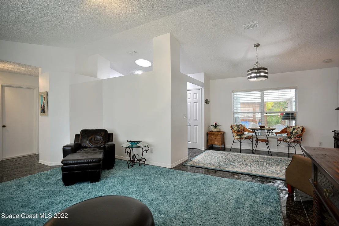 Photo of 4374 S Lakes Circle