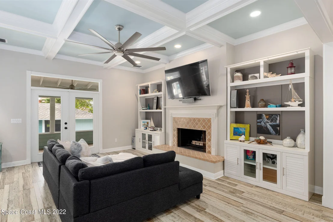 Photo of 416 Riverview Lane