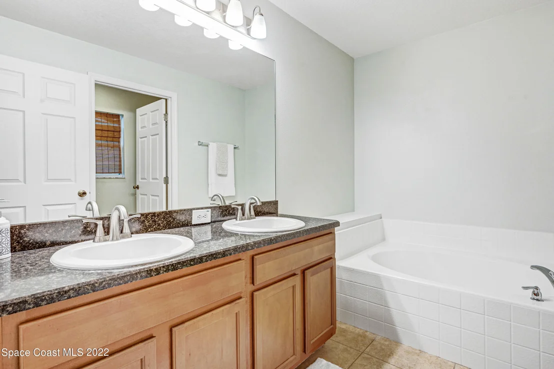 Photo of 1259 Corbett Lane