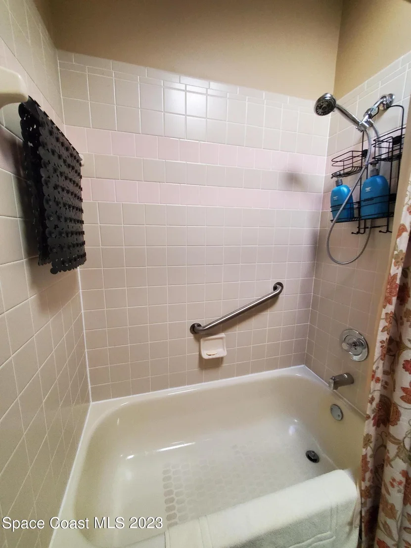 Photo of 1058 S Fork Circle
