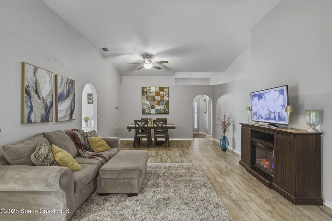Photo of 2124 Spring Creek Circle NE