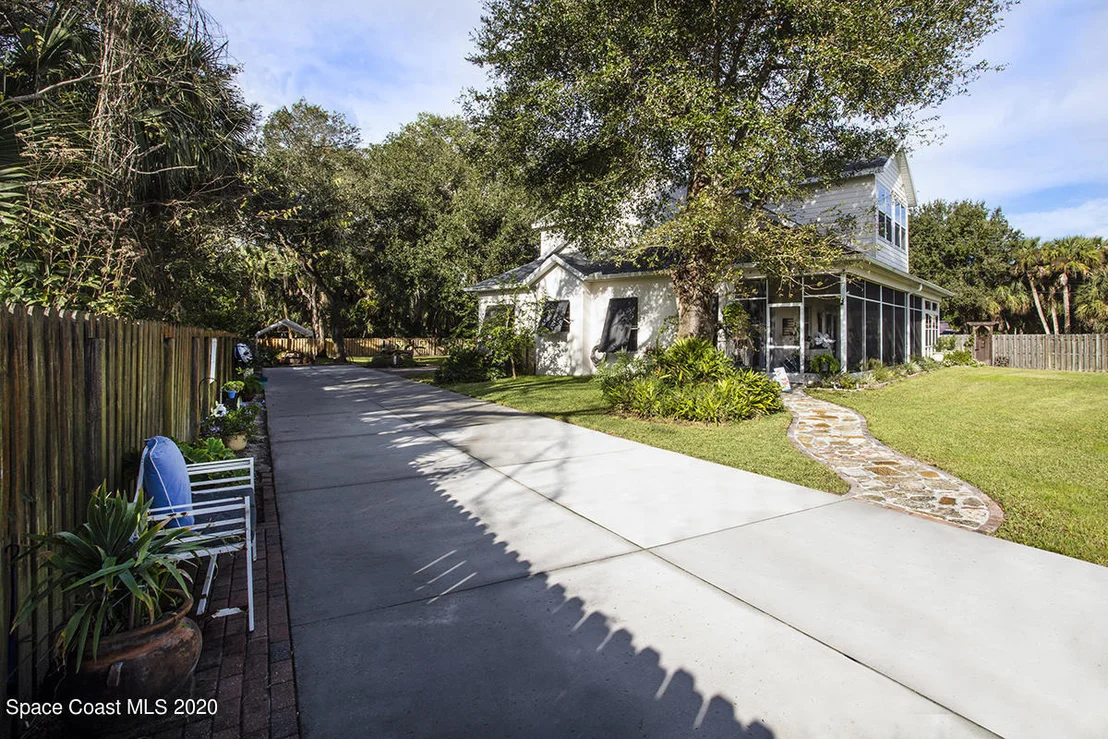 Photo of 3947 N Indian River Drive