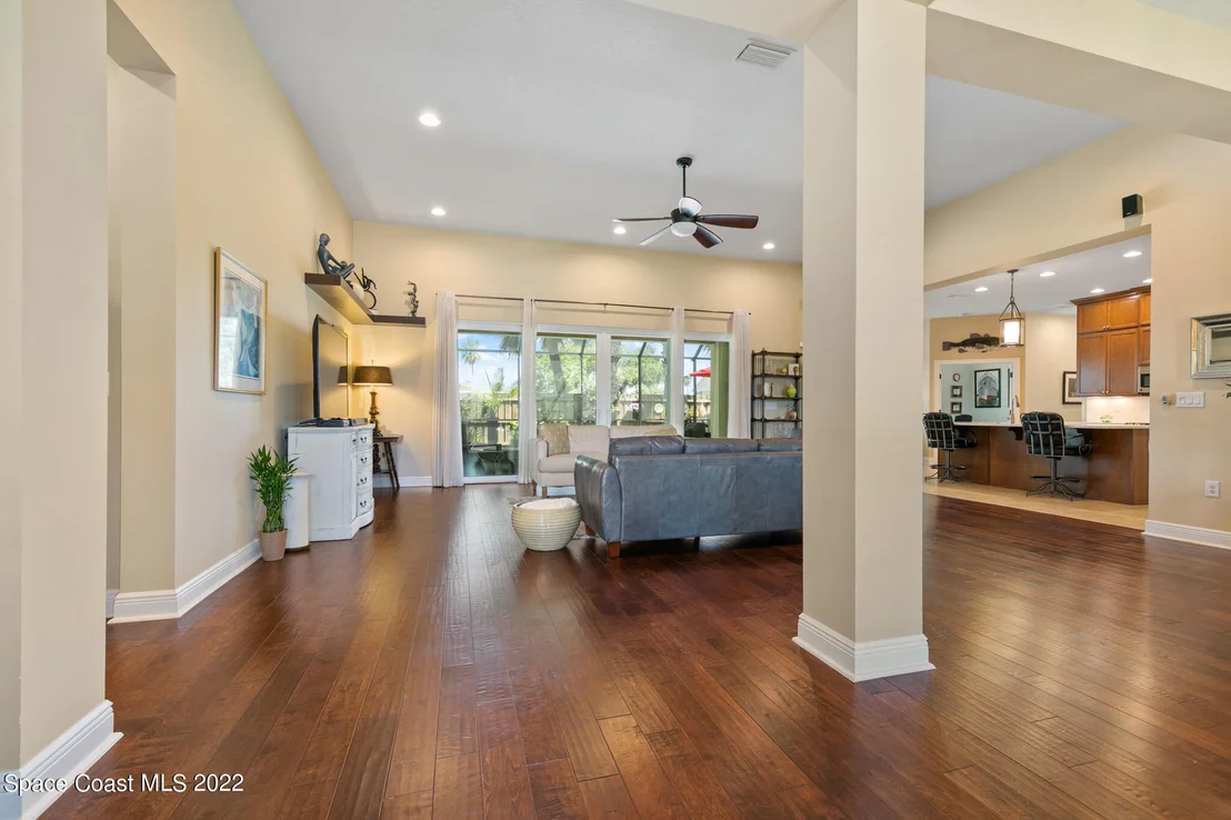 Photo of 130 7th Avenue