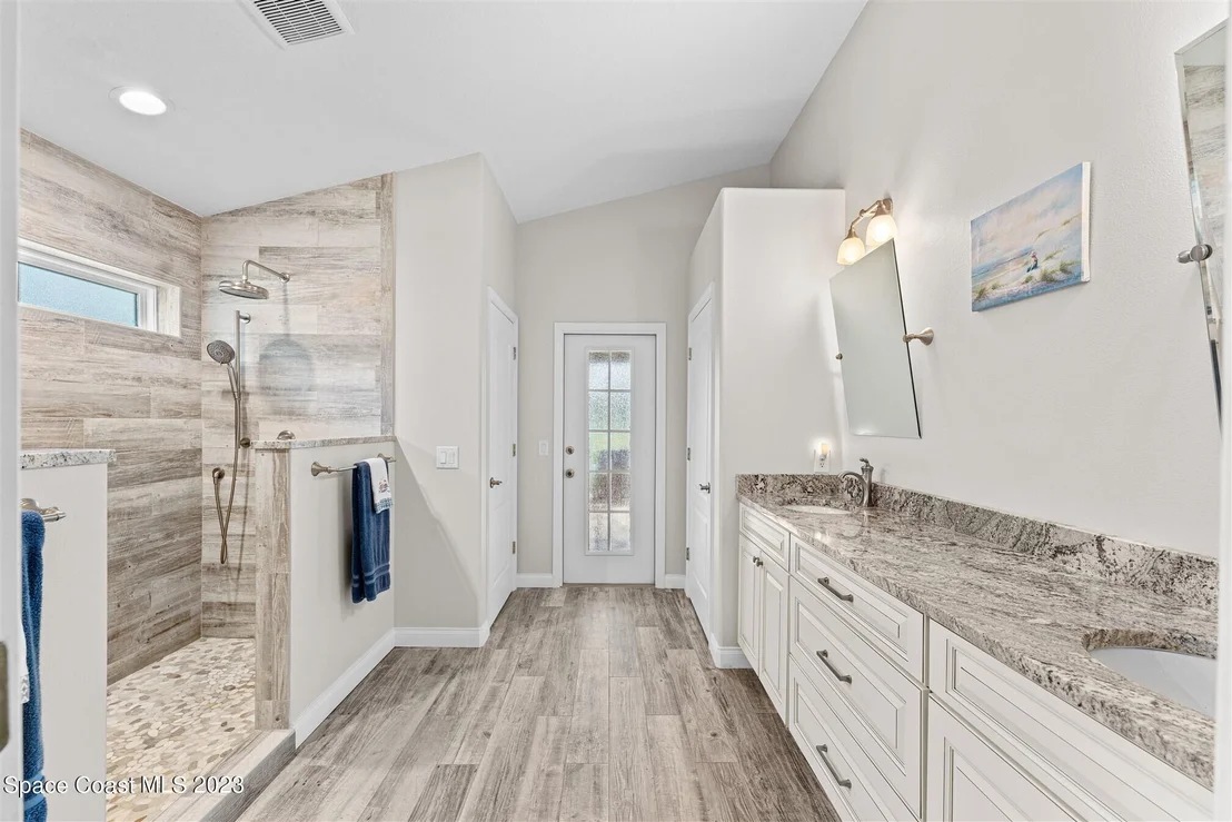 Photo of 4928 Worthington Circle