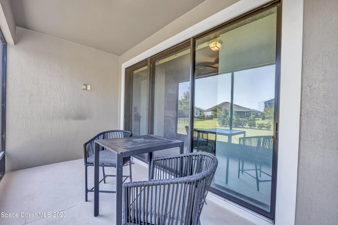 Photo of 7338 Bluemink Lane
