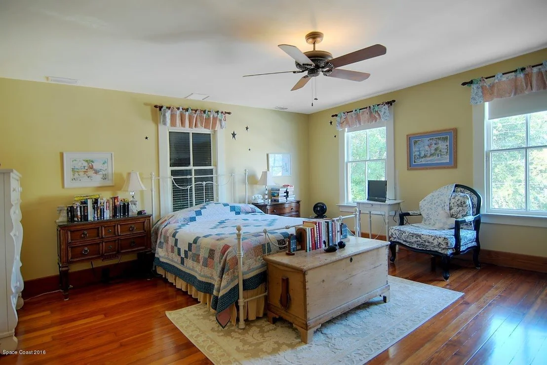 Photo of 27 Barton Avenue
