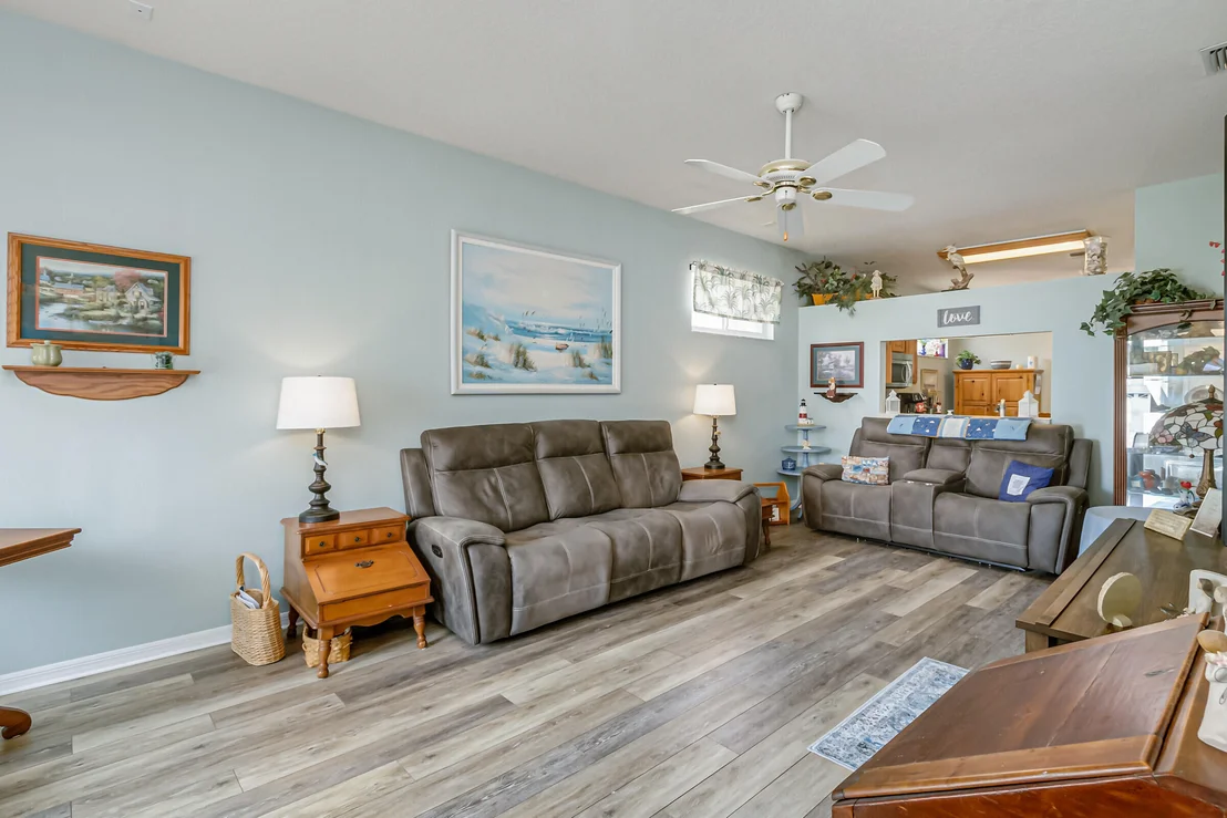 Photo of 937 S Fork Circle