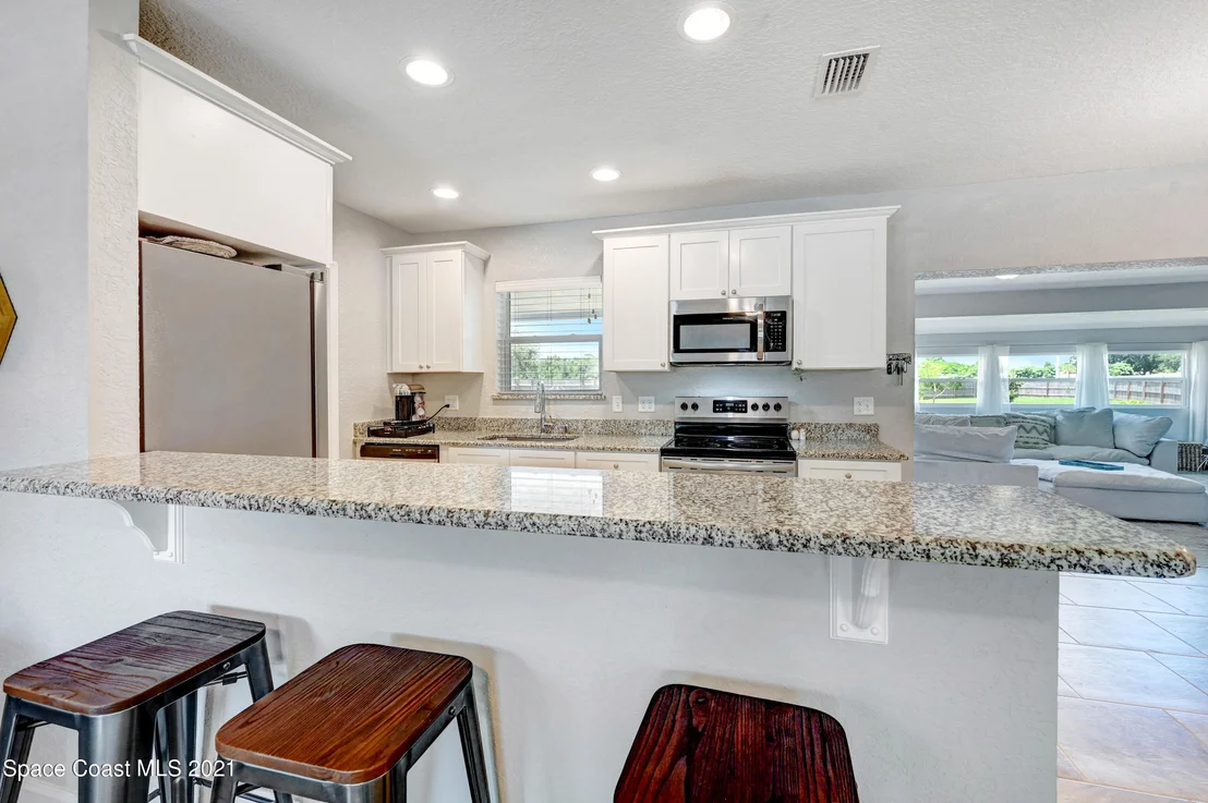 Photo of 827 Glenmore Circle