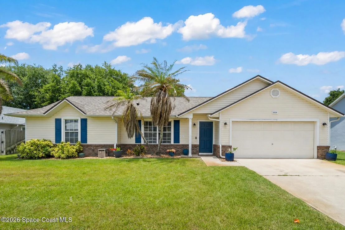 Photo of 3320 Lakeview Circle