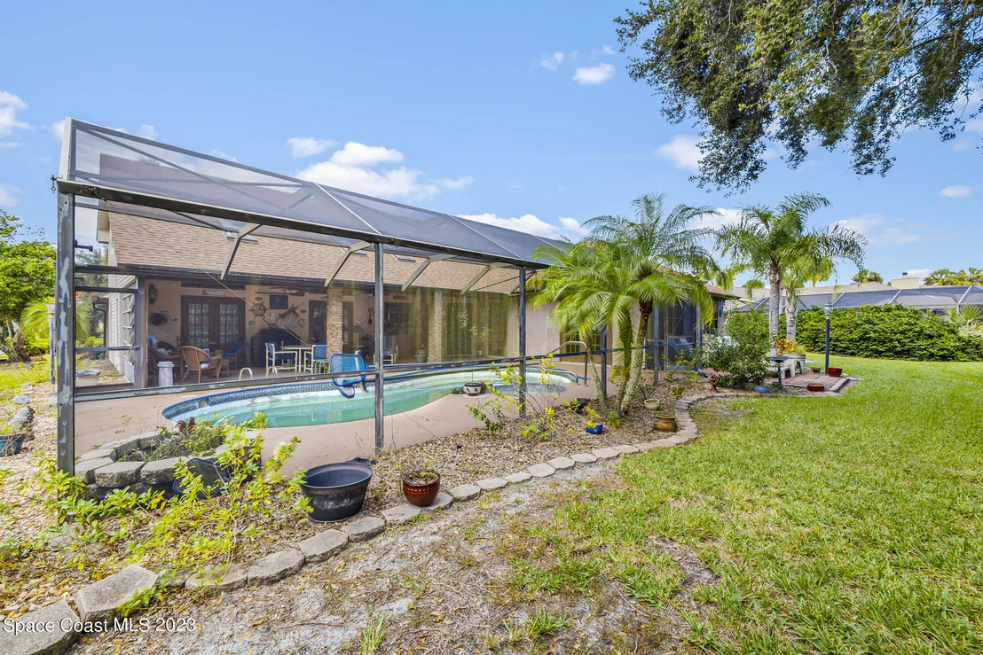 Photo of 889 Spanish Wells Drive