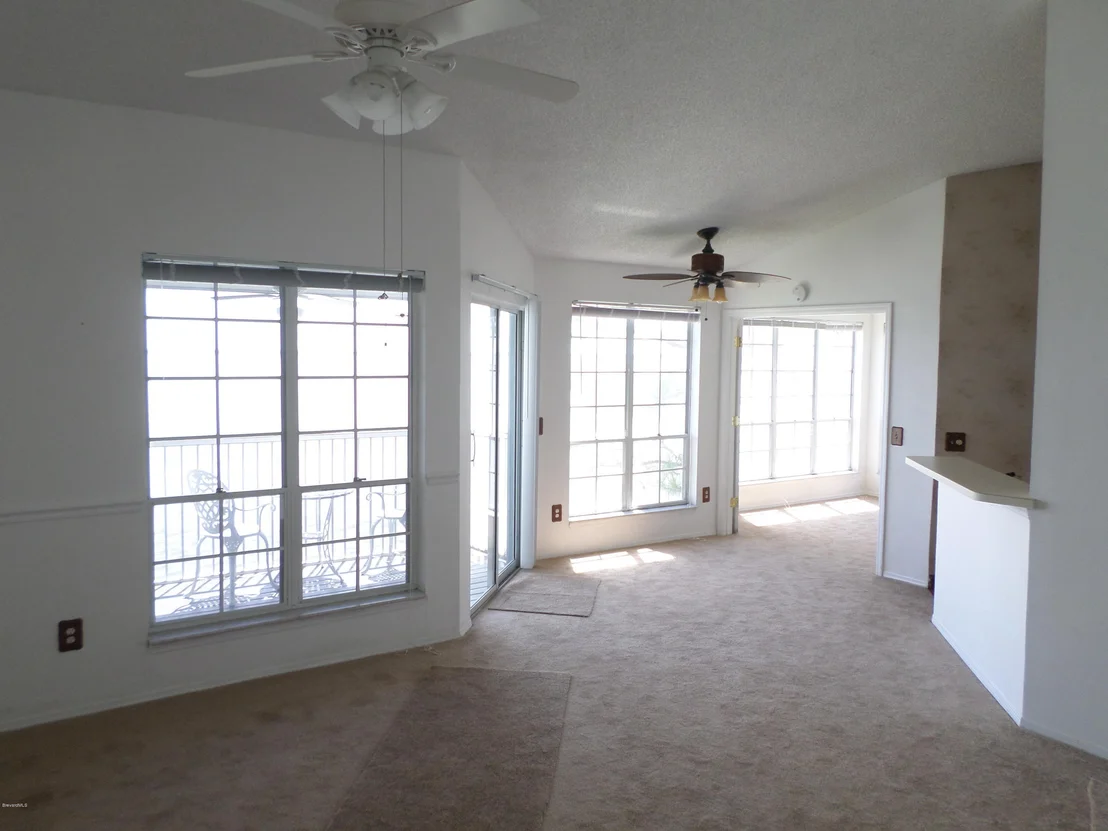 Photo of Unit 204 at 7340 Highway 1