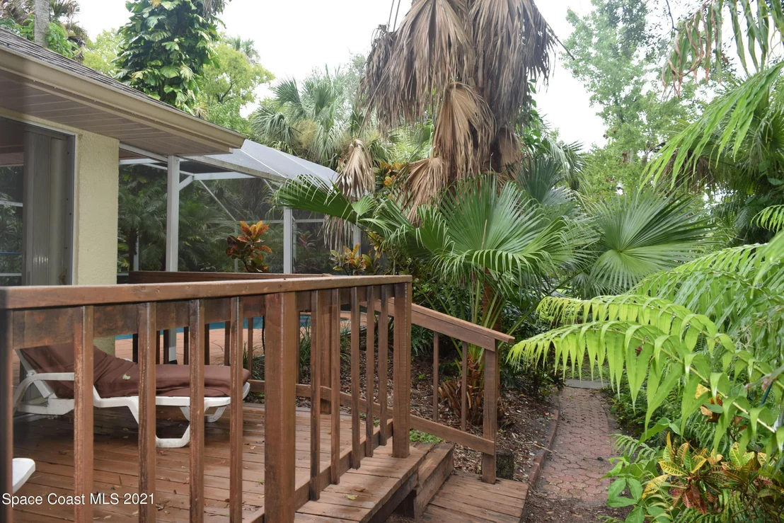 Photo of 708 Central Boulevard