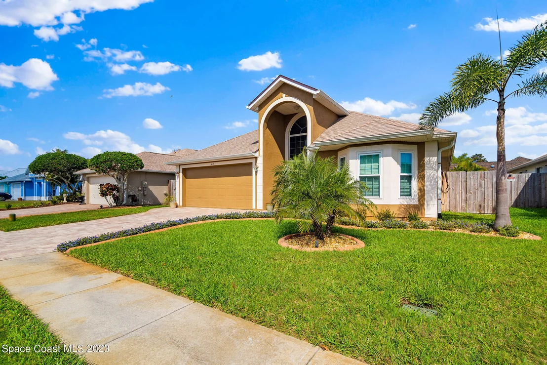 Photo of 1231 Creek Side Circle