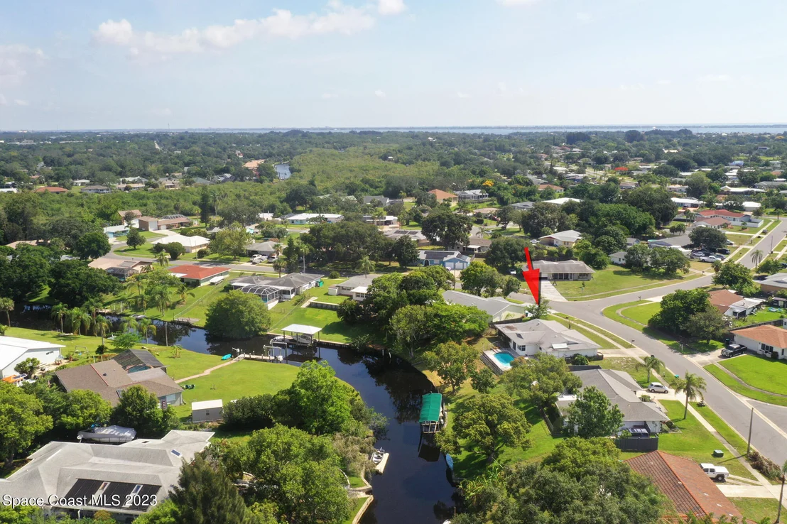 Photo of 813 Vance Circle NE