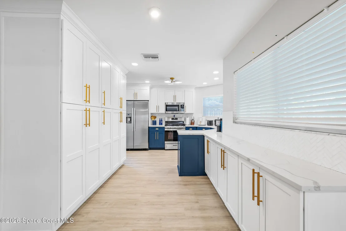 Photo of 6765 Angeles Road
