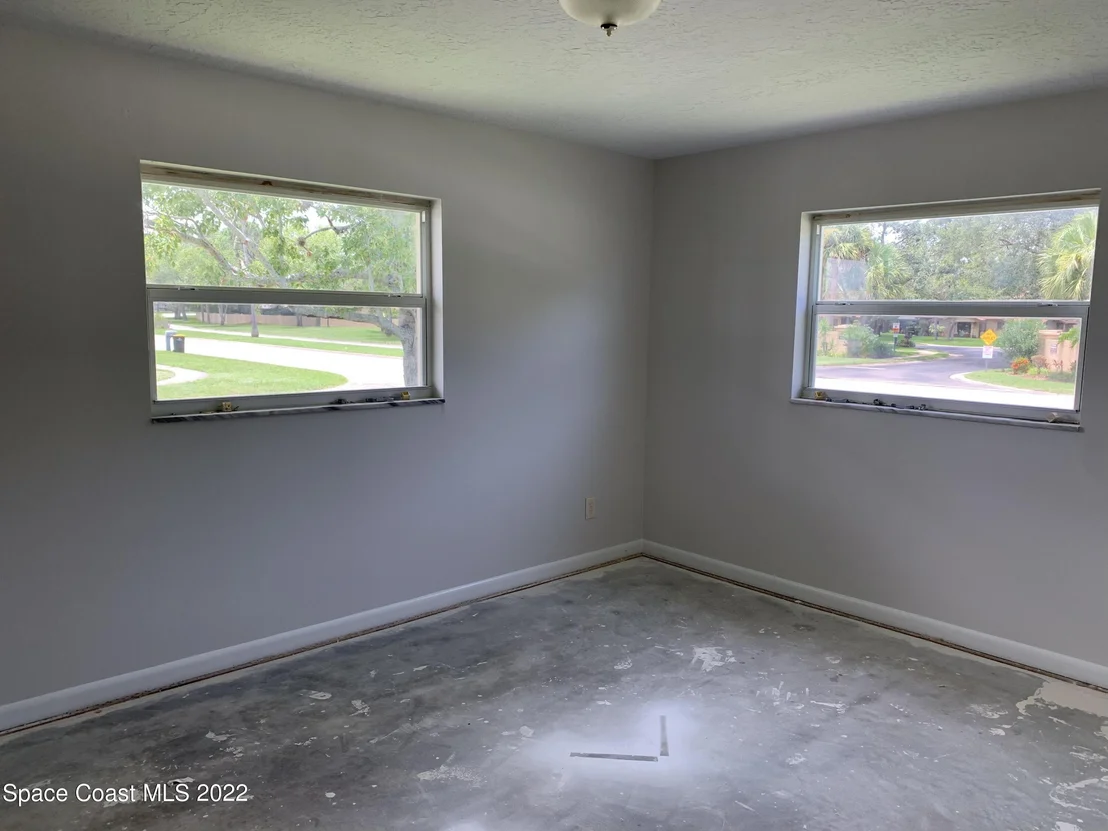 Photo of 799 Pebble Beach Avenue NE