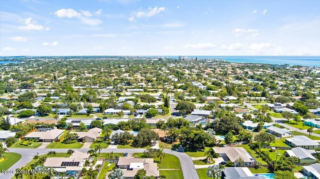 Photo of 528 Solitaire Palm Drive