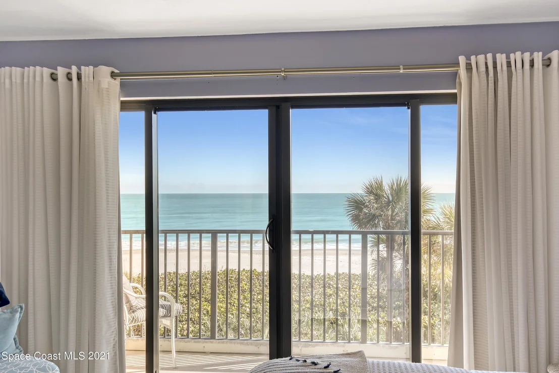 Photo of Unit 310 at 995 N Highway A1a