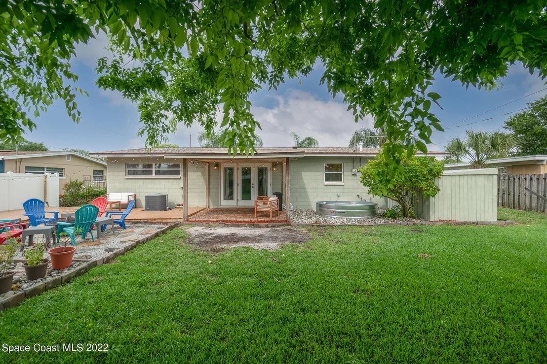 Photo of 1366 Estridge Drive
