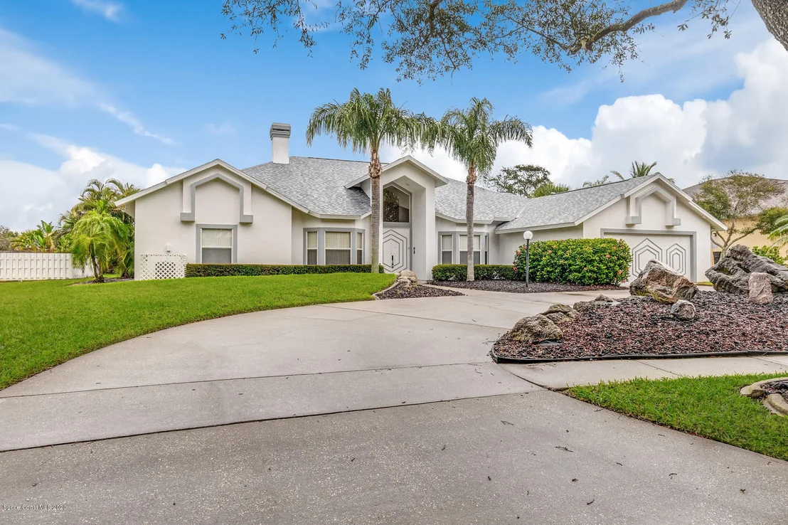 Photo of 582 Sanderling Drive