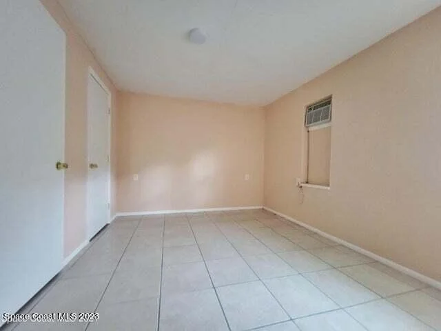 Photo of 2122 Monroe Street NE