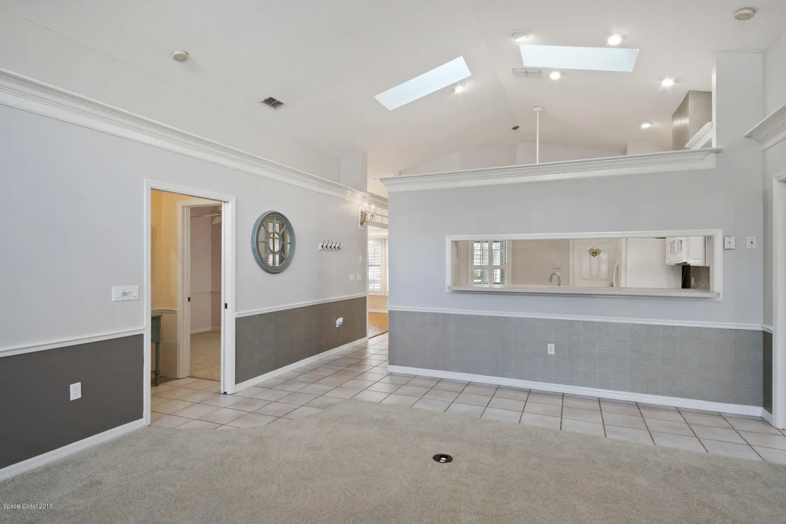 Photo of 2477 Saint Johns Lane