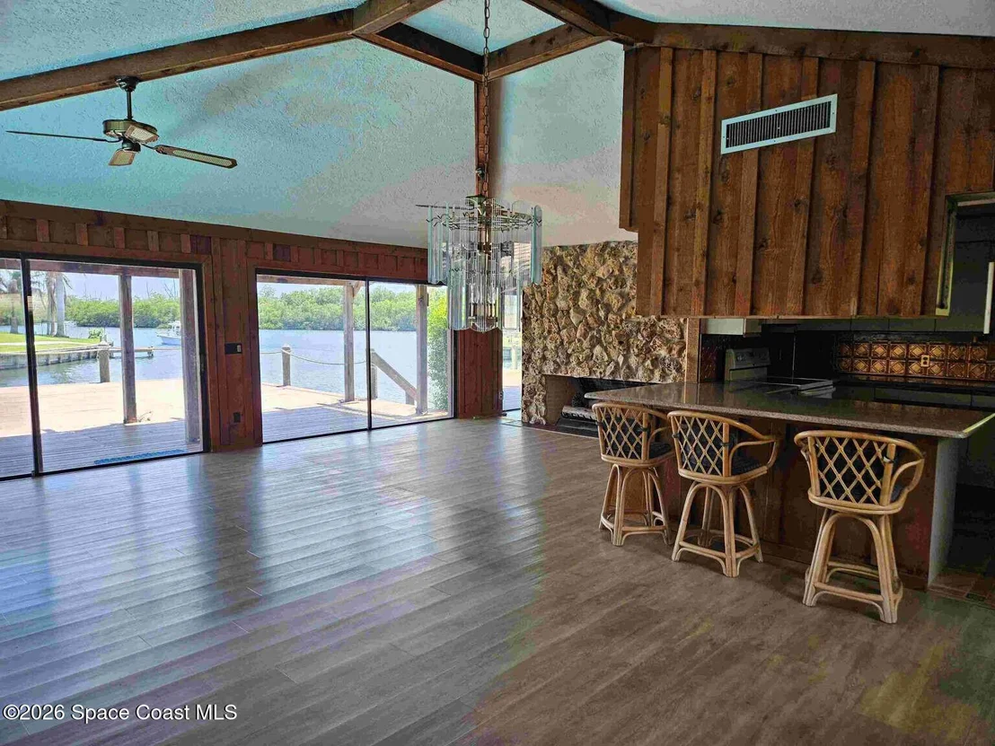 Photo of 425 Arrowhead Lane