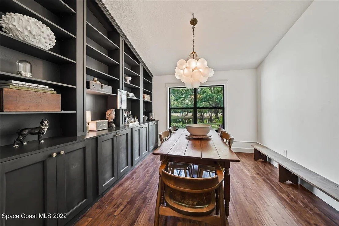 Photo of 3385 Grant Road