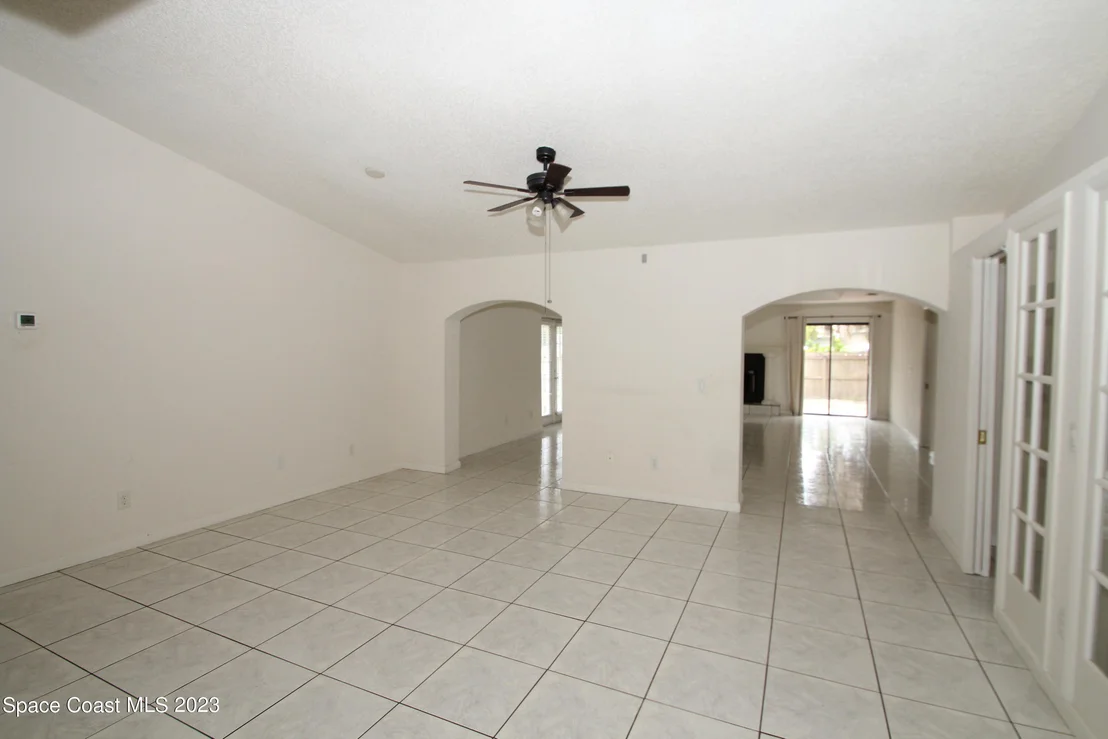 Photo of 1802 Pace Drive NW