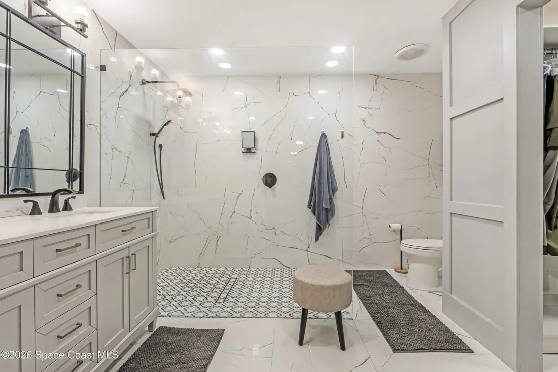 Photo of 4779 Alfred Street