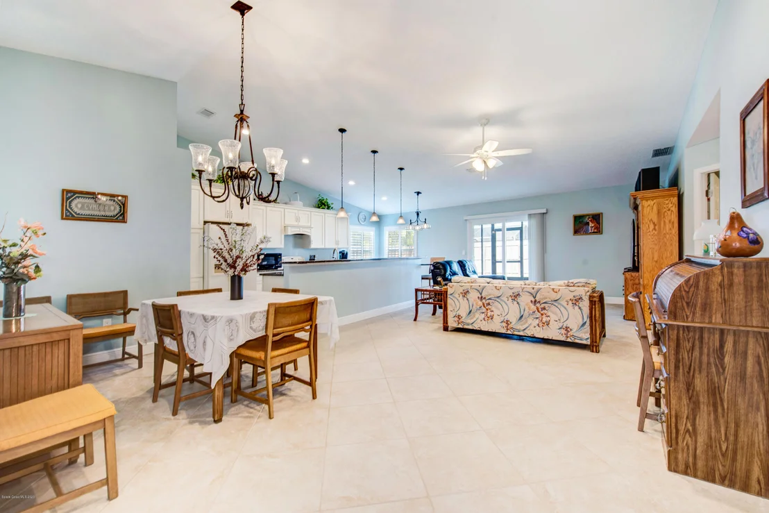 Photo of 1236 Walnut Grove Way