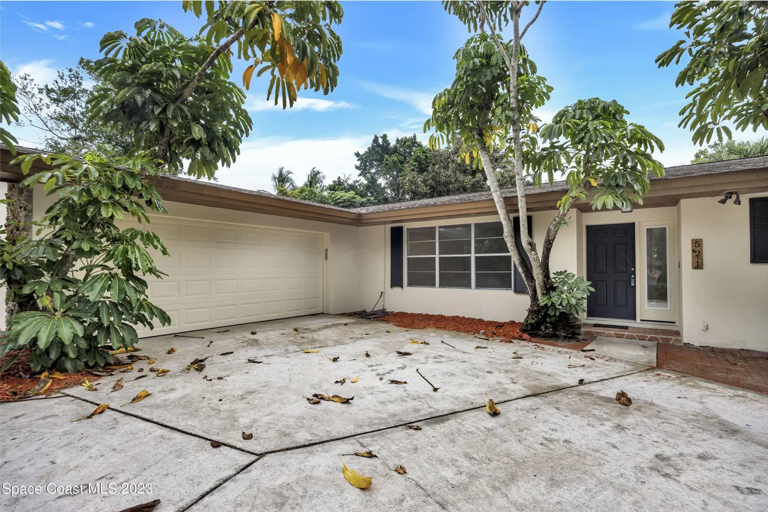Photo of 521 Andrews Drive