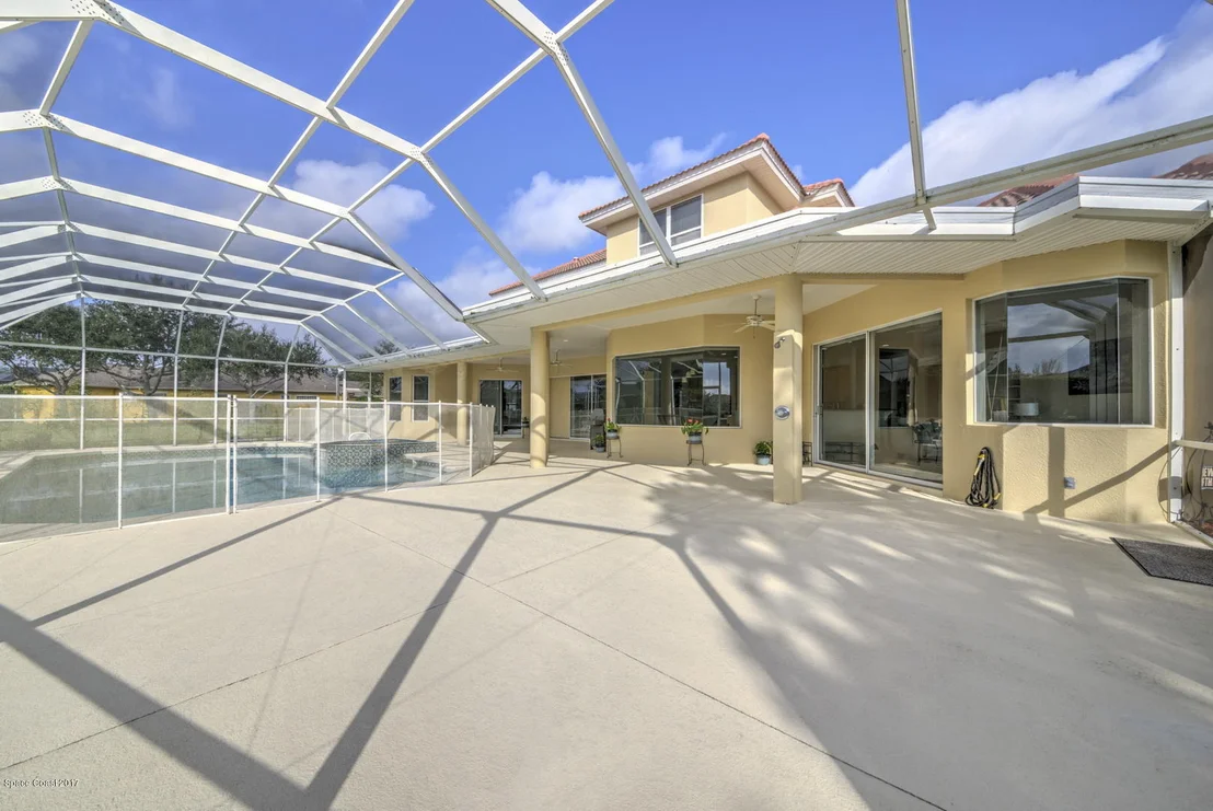 Photo of 1021 Stratford Place