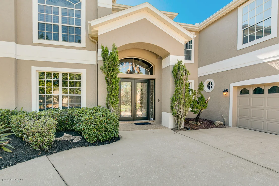 Photo of 5905 Newbury Circle