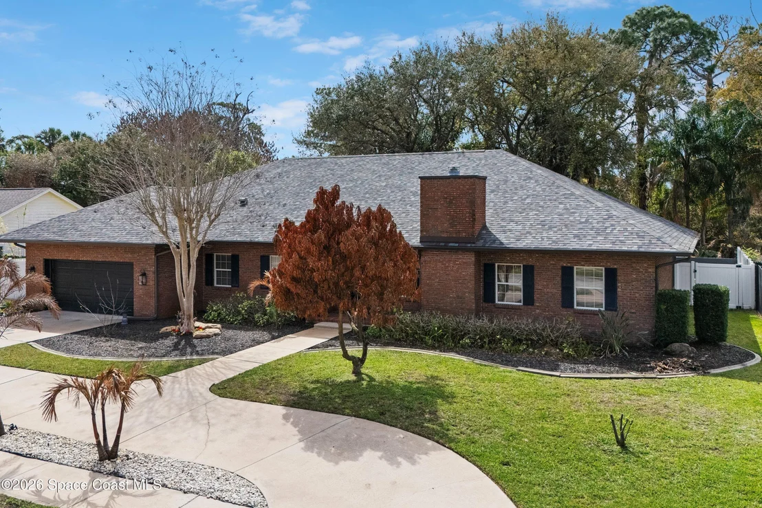 Photo of 572 Lake Ashley Circle
