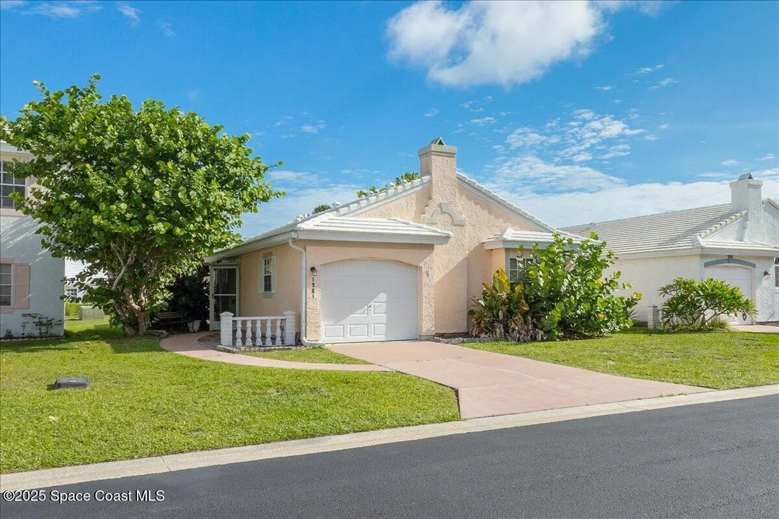 Photo of 1981 Tallowood Court NE