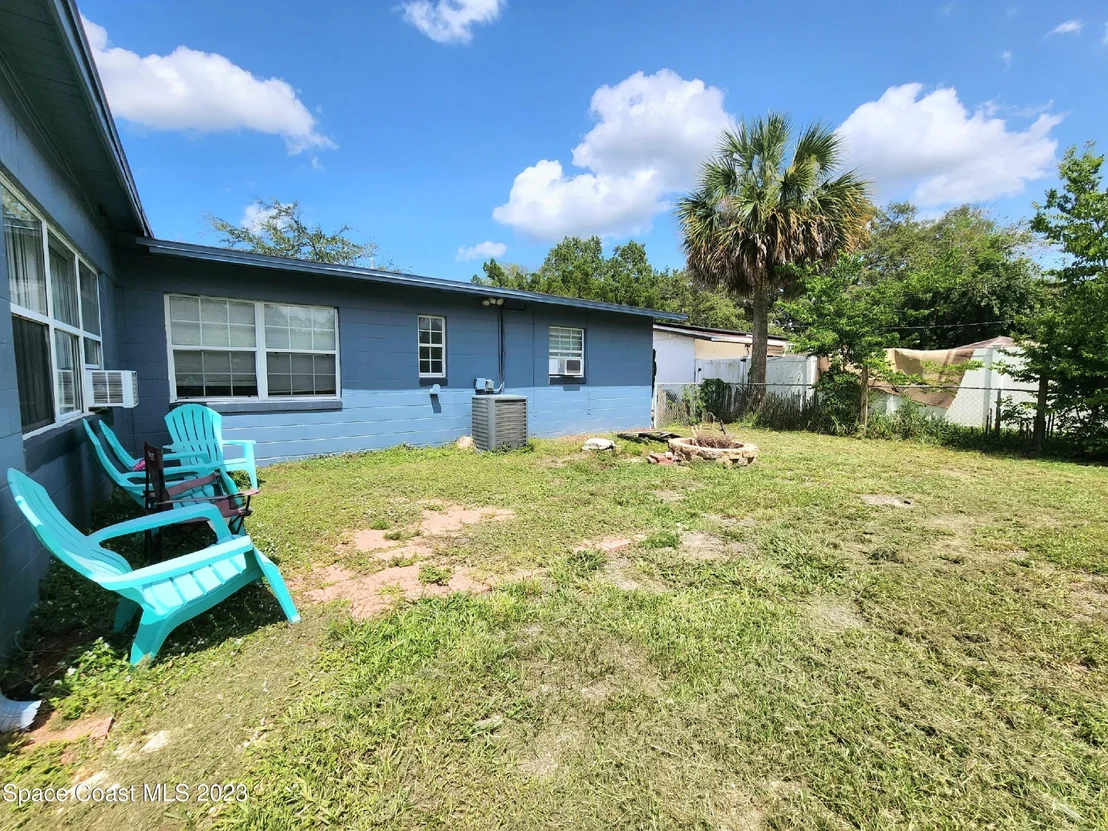 Photo of 1740 Golfview Drive