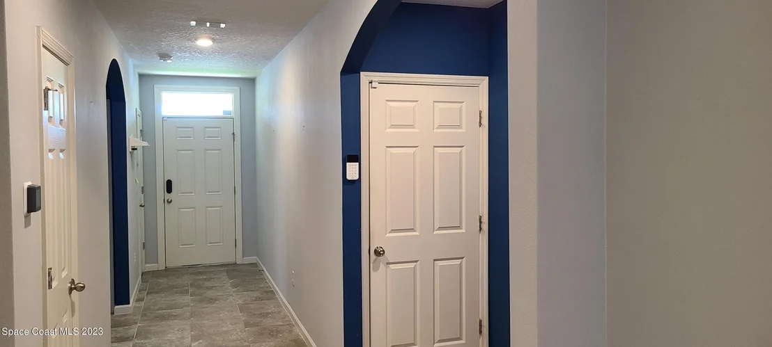Photo of 548 Coyote Drive